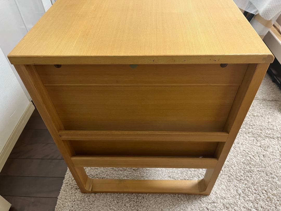 ナチュラルウッドの学習机　ヒカリサンデスク