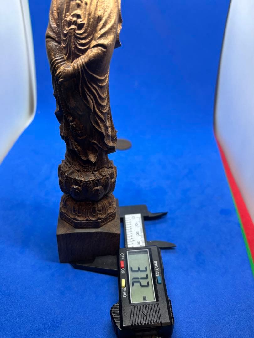 柬埔寨菩薩棋沈香 精雕観音像 小型仏堂供養用 5468