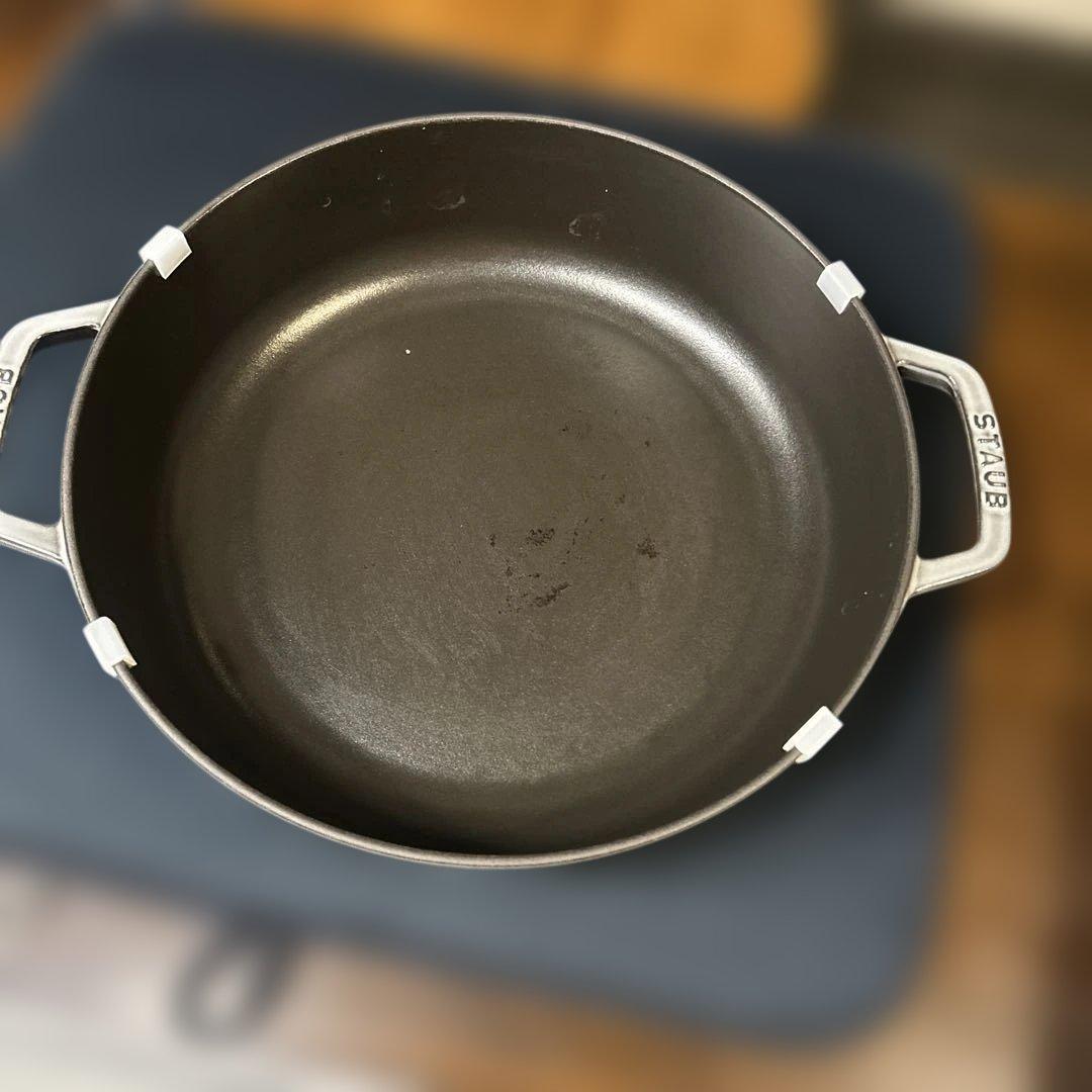 STAUB 鋳鉄 ブレイザーソテーパン　グレー 約28cm