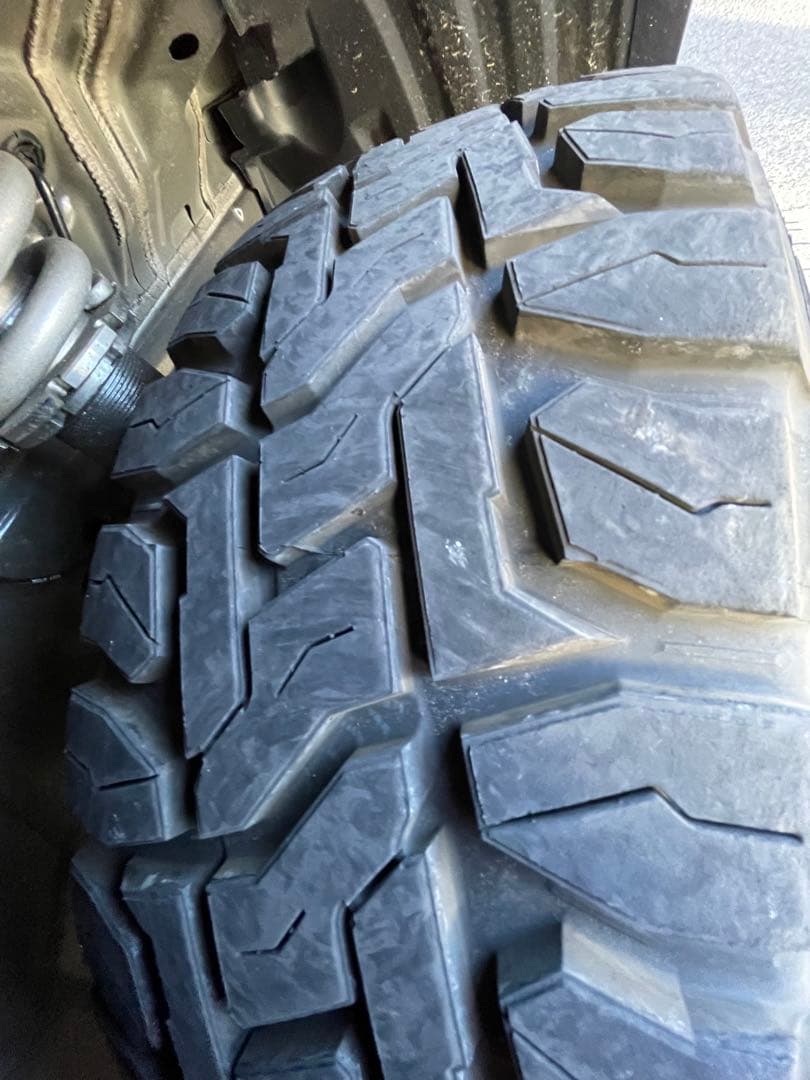 まめまめ様　TOYOTIRES OPENCOUNTRY R/T 235/70