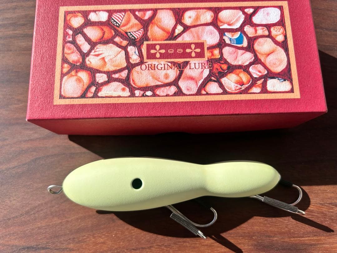 ティート　teat イーブー　蓄光