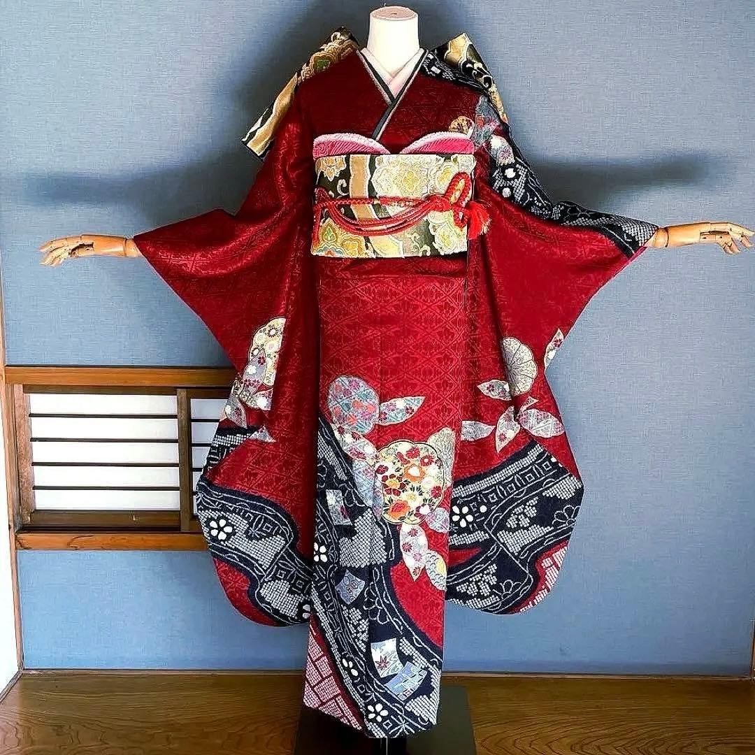 振袖フルセット　高身長　➕サイズ　絞り　手刺繍　成人式振袖　振袖　裄丈70 赤