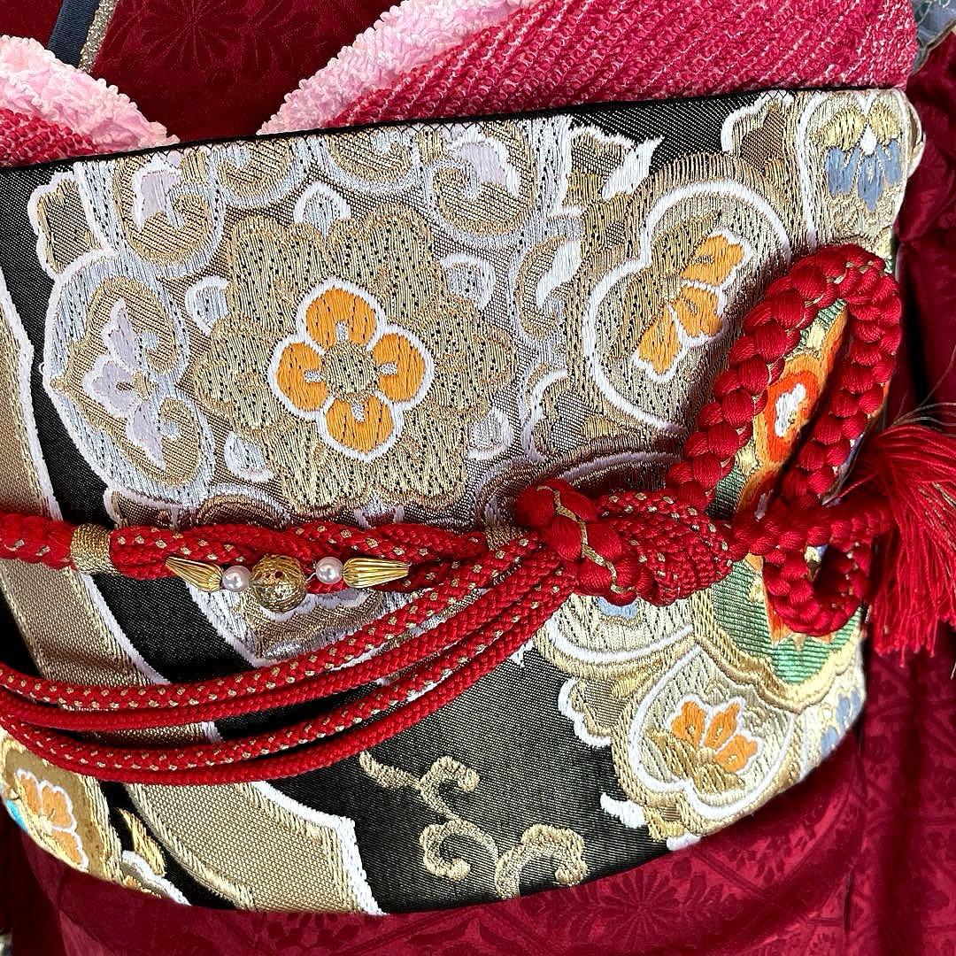 振袖フルセット　高身長　➕サイズ　絞り　手刺繍　成人式振袖　振袖　裄丈70 赤