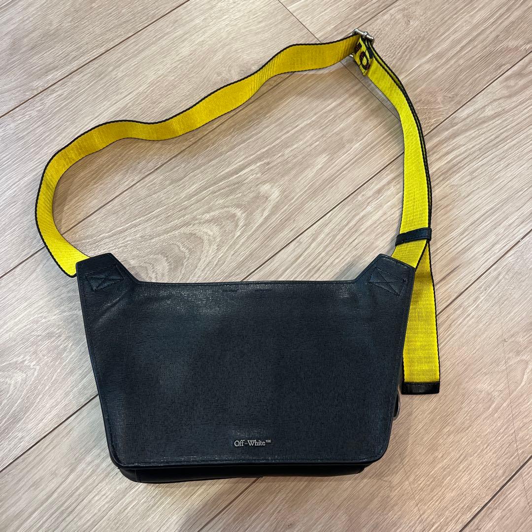 OFF-WHITE ショルダーバッグ