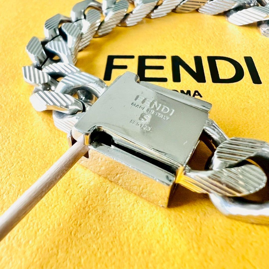 美品✨FENDI　フェンディ　FFブレスレット　シャドウ　メッシュ　ストライプ