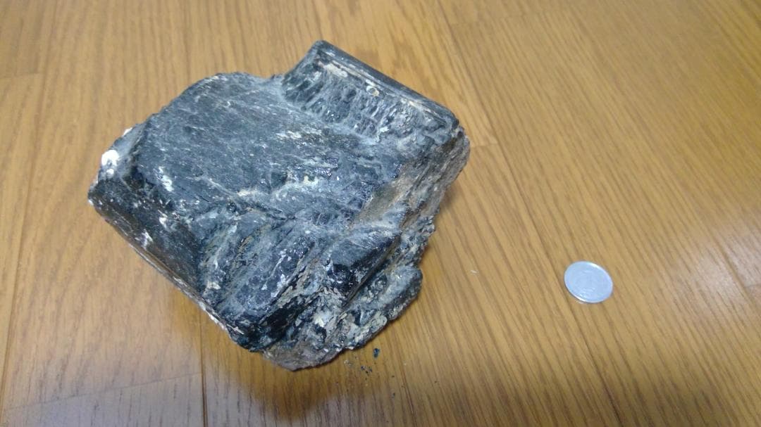 ブラックトルマリン　パワーストーン 原石 置物