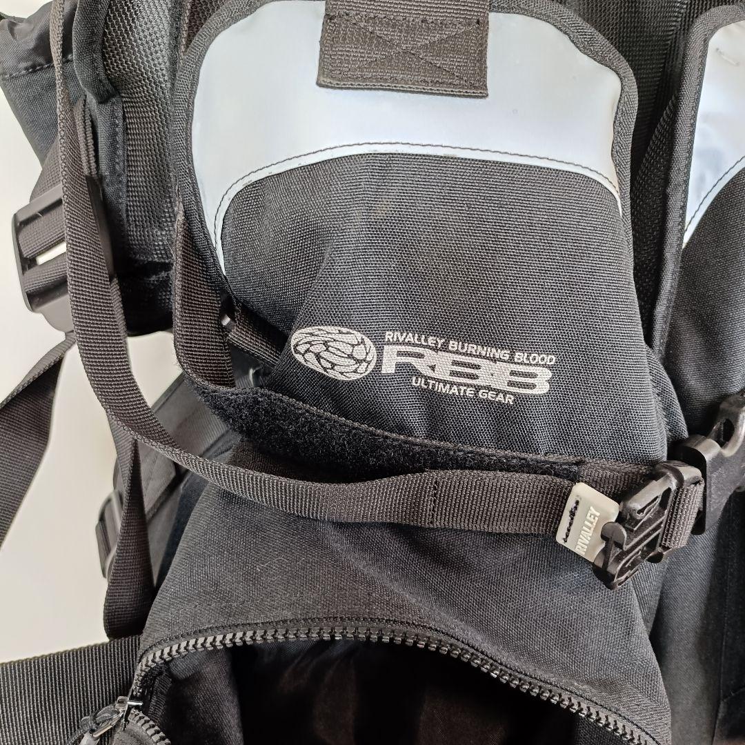 RBB リバレイ ゲームベスト ハイフロートモデル ブラック ポーチ2個付き美品