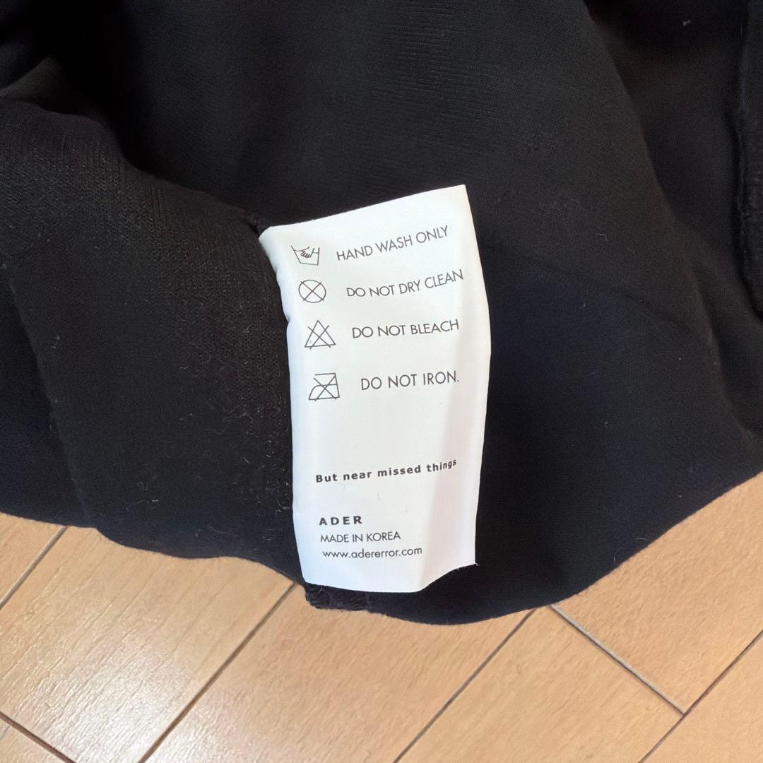 【最終値下げ】ADERERROR(アーダーエラー) 刺繍ロゴ　パーカー