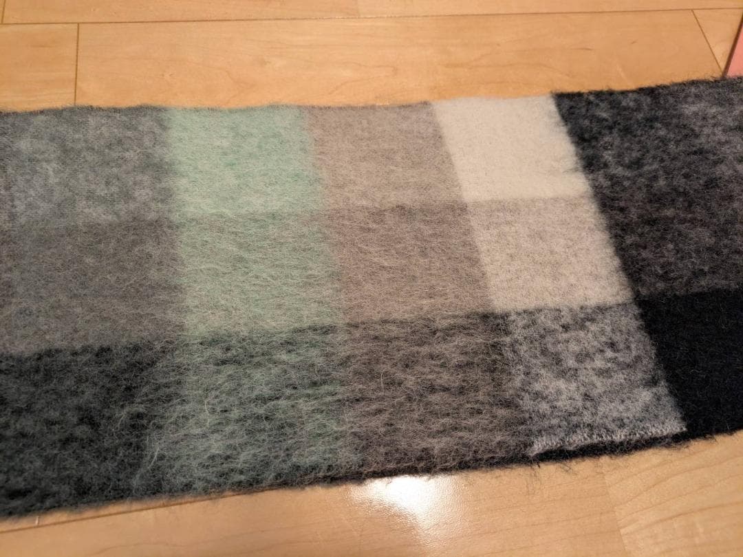 Acne Studios　モヘアチェック柄　 マフラー　ほぼ未使用