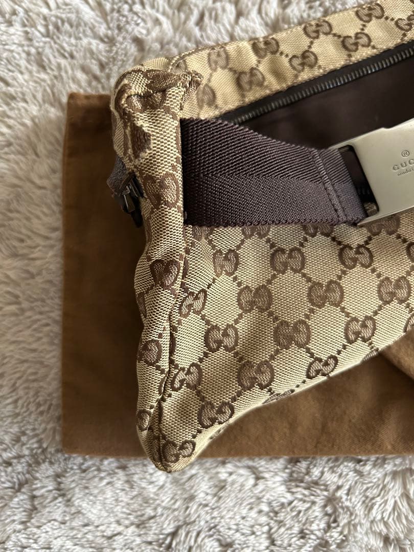 GUCCI グッチ　ボディバッグ　GGキャンバス　レザー　ブラウン