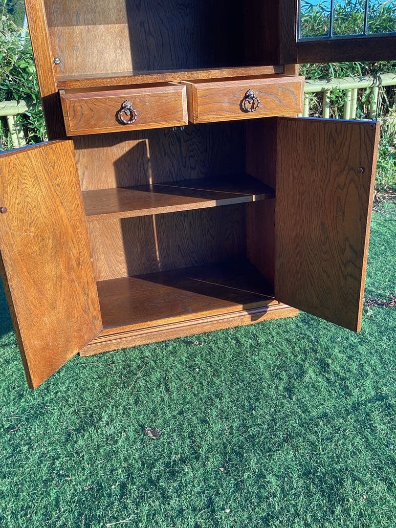 キャビネット　飾り棚　英国風　食器棚　本棚　ステンド