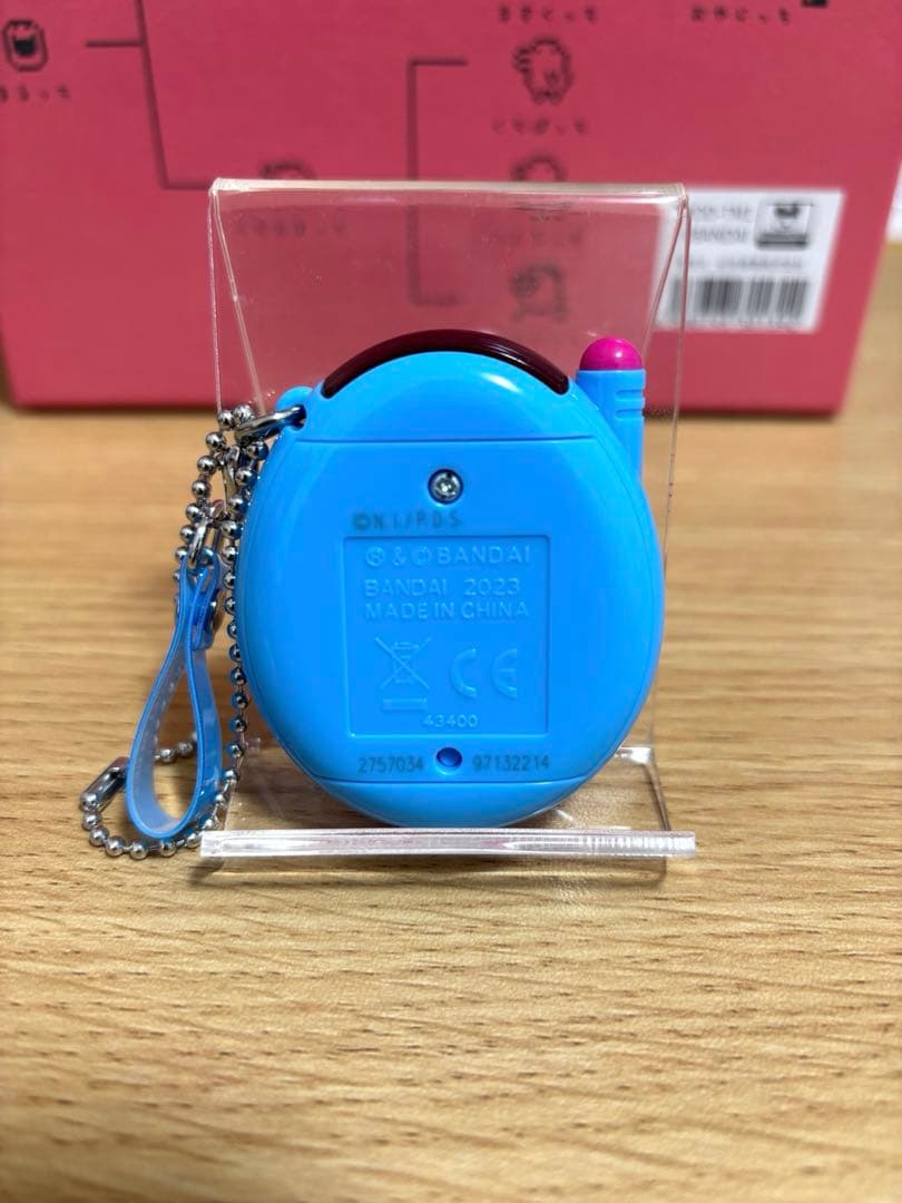 【未使用品】たまごっち コネクション エンジェルブルー　ケース、電池付き