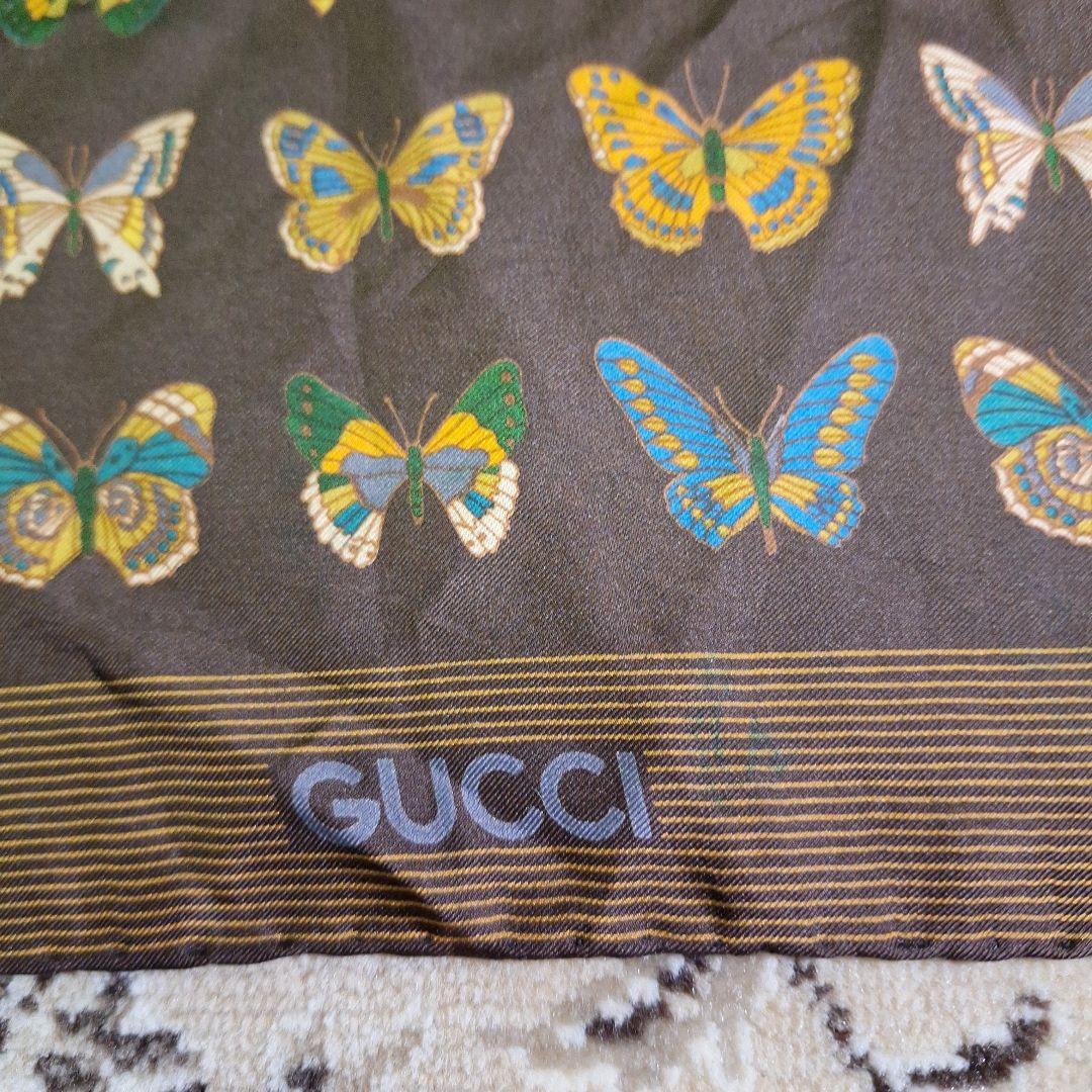 GUCCI 蝶柄 シルクスカーフ ブラウン