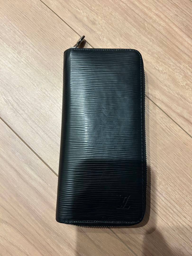 値段交渉あり定価140000円　 Louis Vuitton エピレザー 長財布