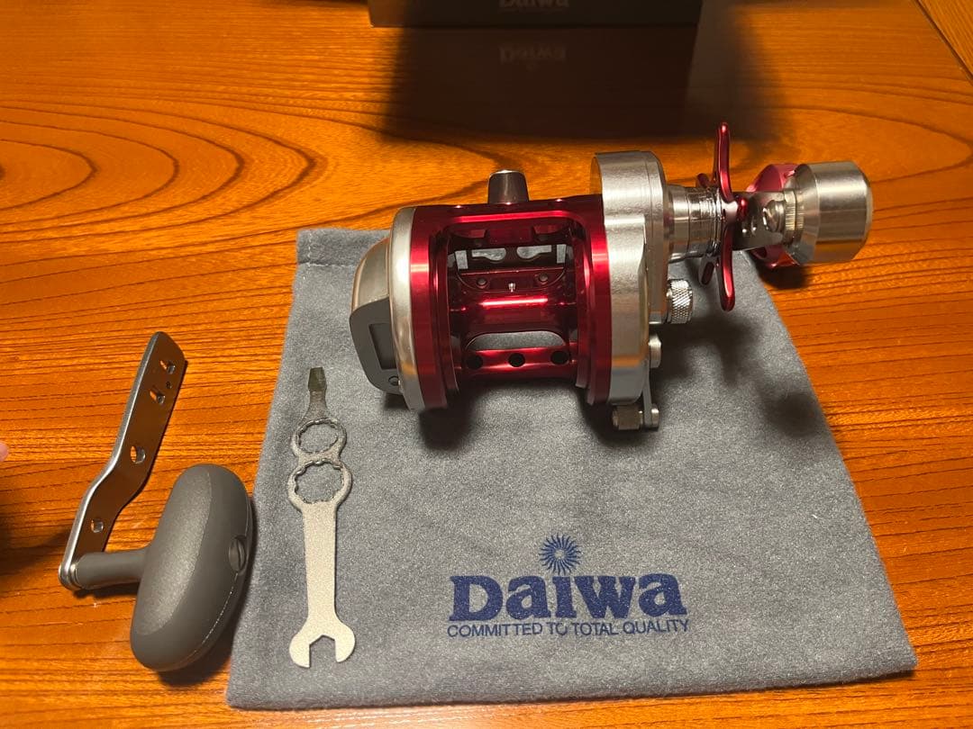 イシダイ　リール　パワーハンドル2個付き