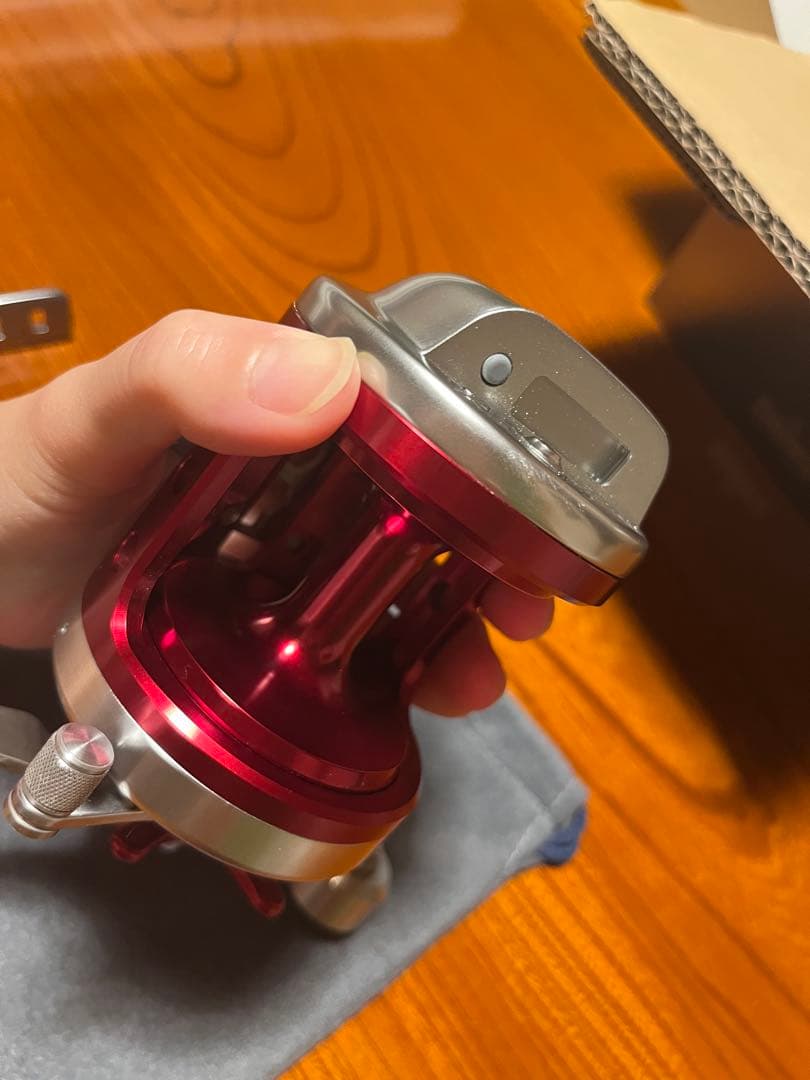 イシダイ　リール　パワーハンドル2個付き