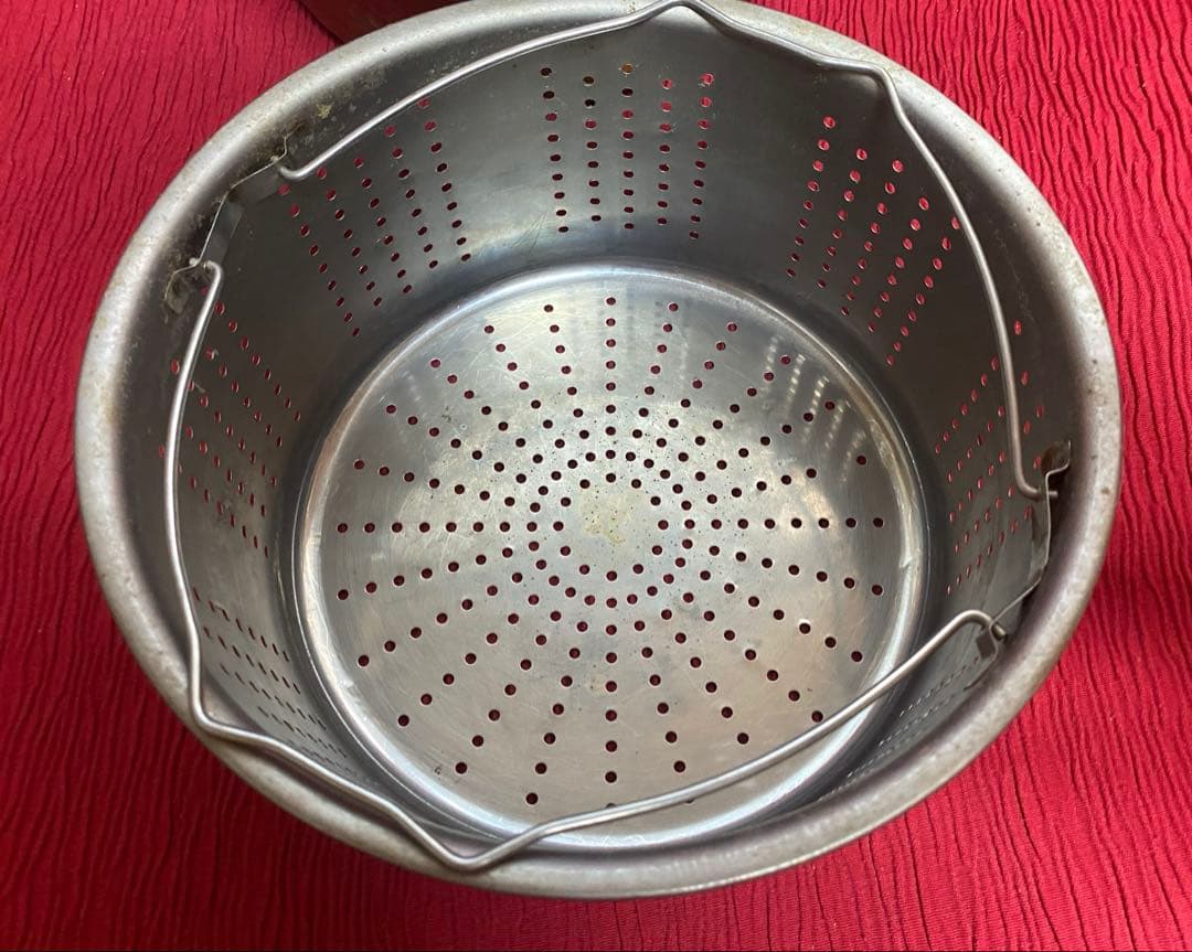 アンティーク⭐️2重仕立て銅製の打ち出し深鍋⭐️木製ハンドル