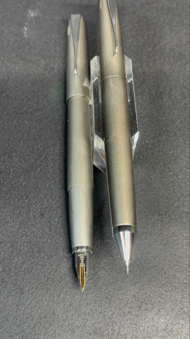 ラミーステュディオパラジウム14k細字（F）、廃盤ステュディオ多機能