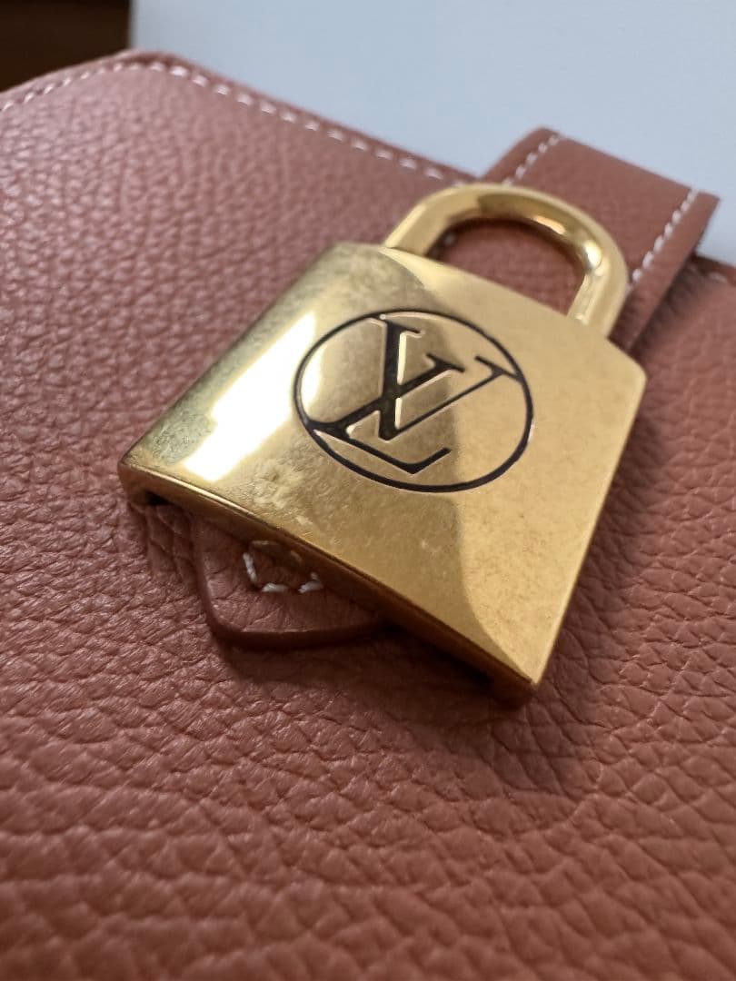 値下げ　ルイ・ヴィトン　ポルトフォイユ・ロウキー・コンパクト　美品