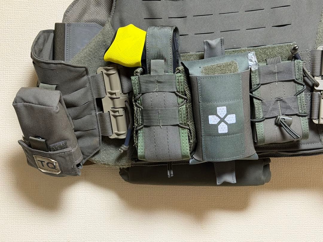 g*f様 FIRST SPEAR プレートキャリア CSV Mサイズ RG フル