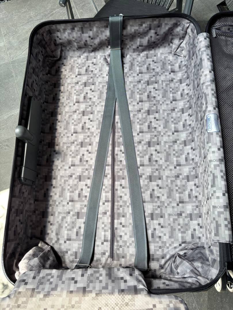 リモワ サルサ（RIMOWA SALSA）78ℓ 電子タグ　マットブラック 4輪