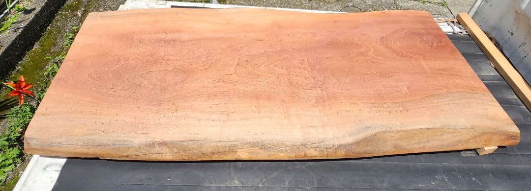 サペリ　一枚板　ダイニング　テーブル　杢　ブビンガ　モアビ　座卓　ローテーブル