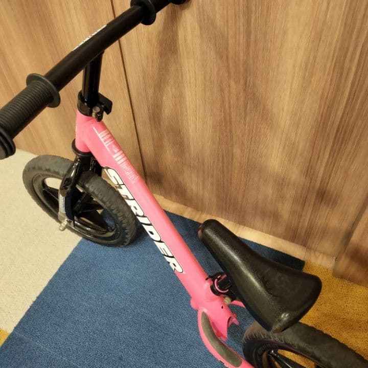 【正規品】STRIDER（ストライダー）12インチ ピンク／約2年使用・美品