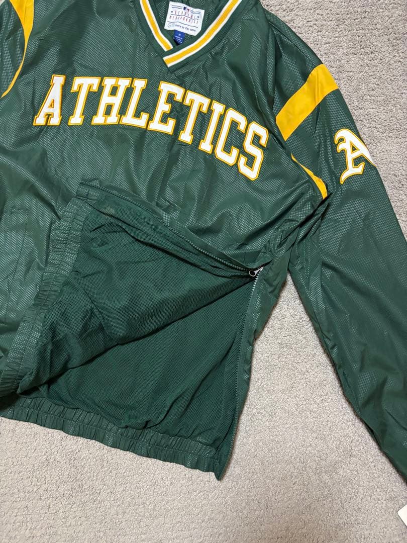 MLB オークランドアスレチックス G-III ナイロンジャケット