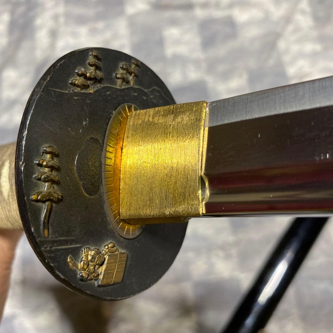 高級居合刀 灰色柄 騎馬武者絵丸鍔 黒呂鞘