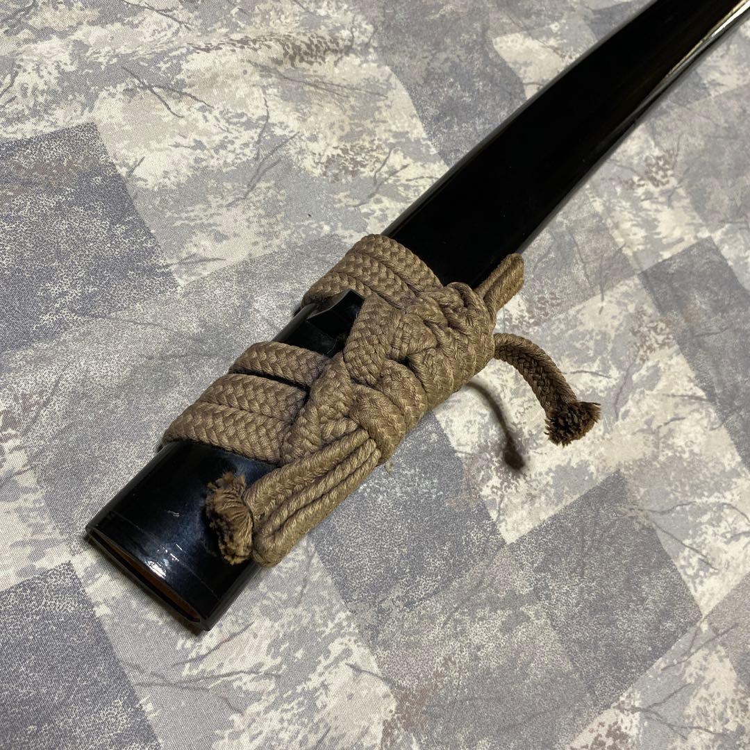 高級居合刀 灰色柄 騎馬武者絵丸鍔 黒呂鞘