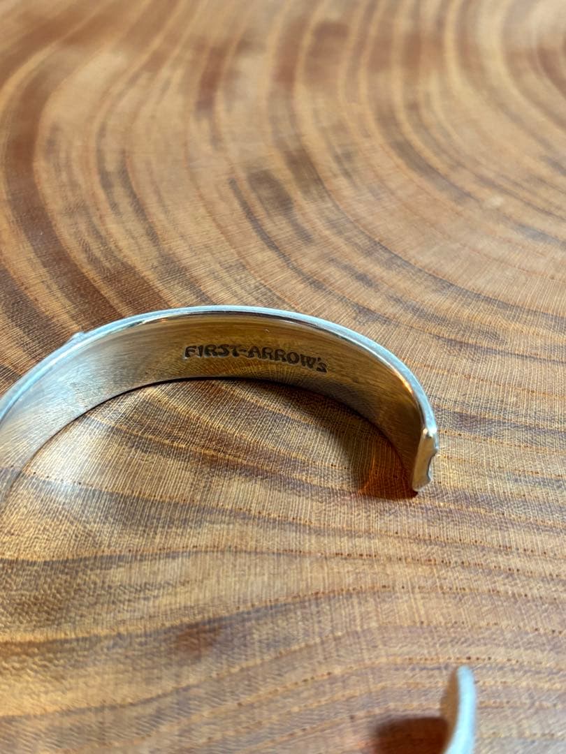 廃版　レア　ファーストアローズ　浮き唐草彫りベアロックバングル&リング　セット