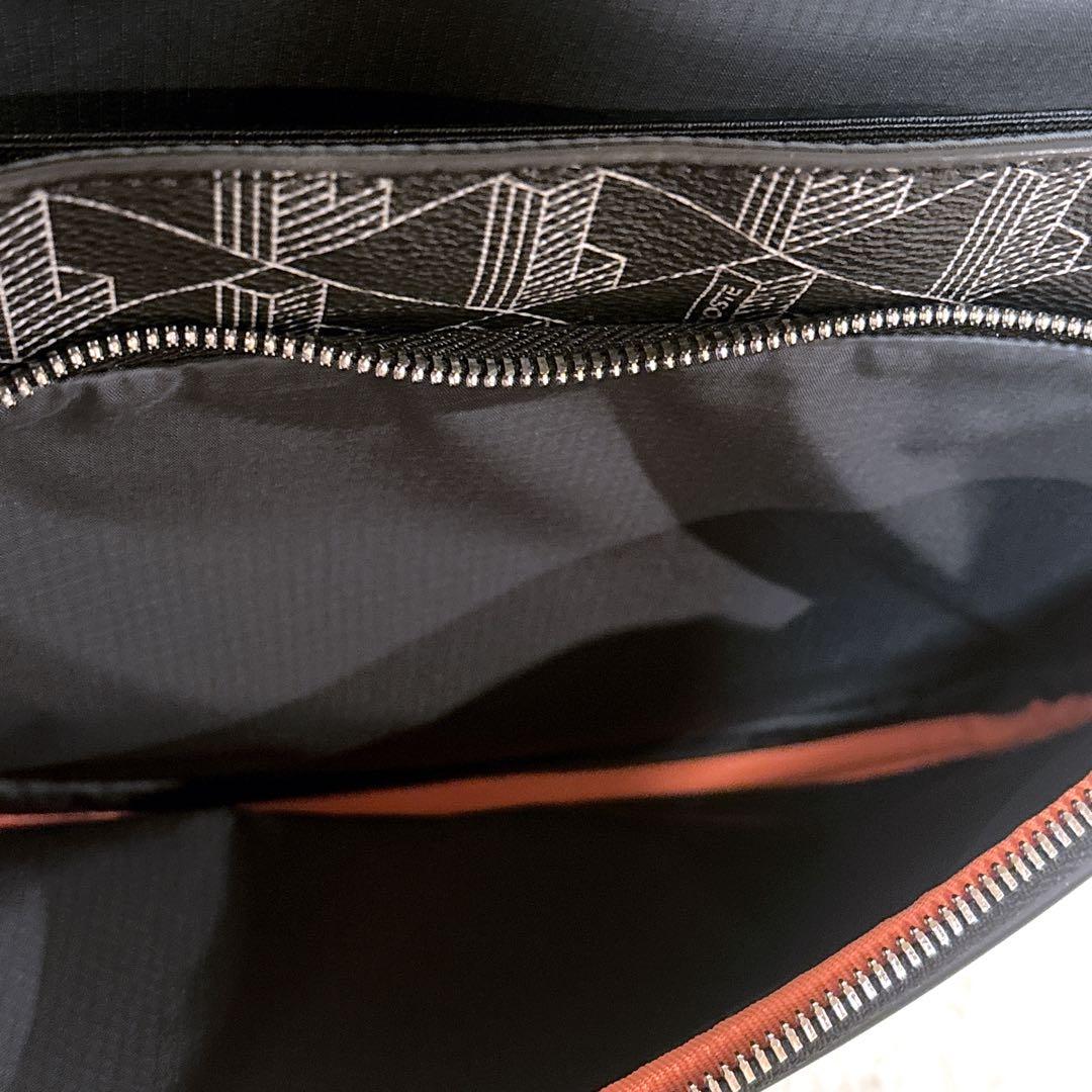 国内完売 希少 美品 LACOSTE モノグラムフラップメッセンジャーバッグ