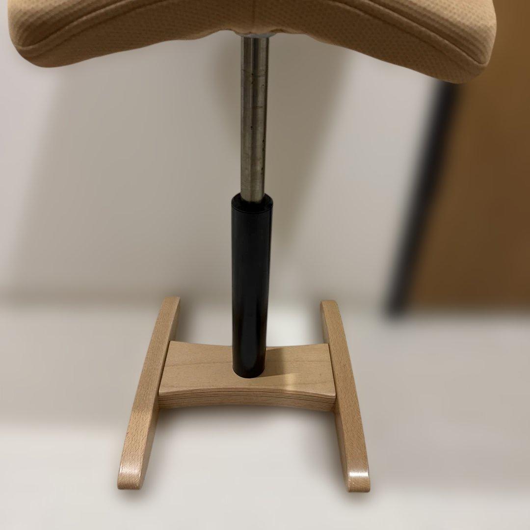 腰痛対策椅子 バランスシナジー　クッションカバー付き　本体グレー