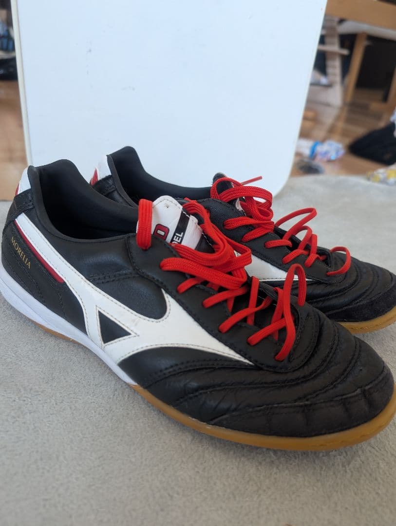 美品 ミズノ モレリアin 24.0cm ブラック