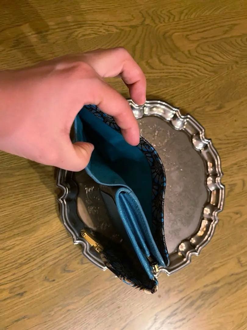 ［極美品］［正規品］miumiu 二つ折り財布 青と白の花柄　PRADA