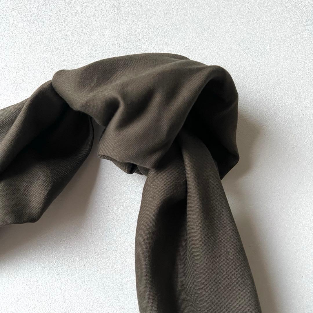 【Sale】 THE ROW Square Scarfコットン オリーブ