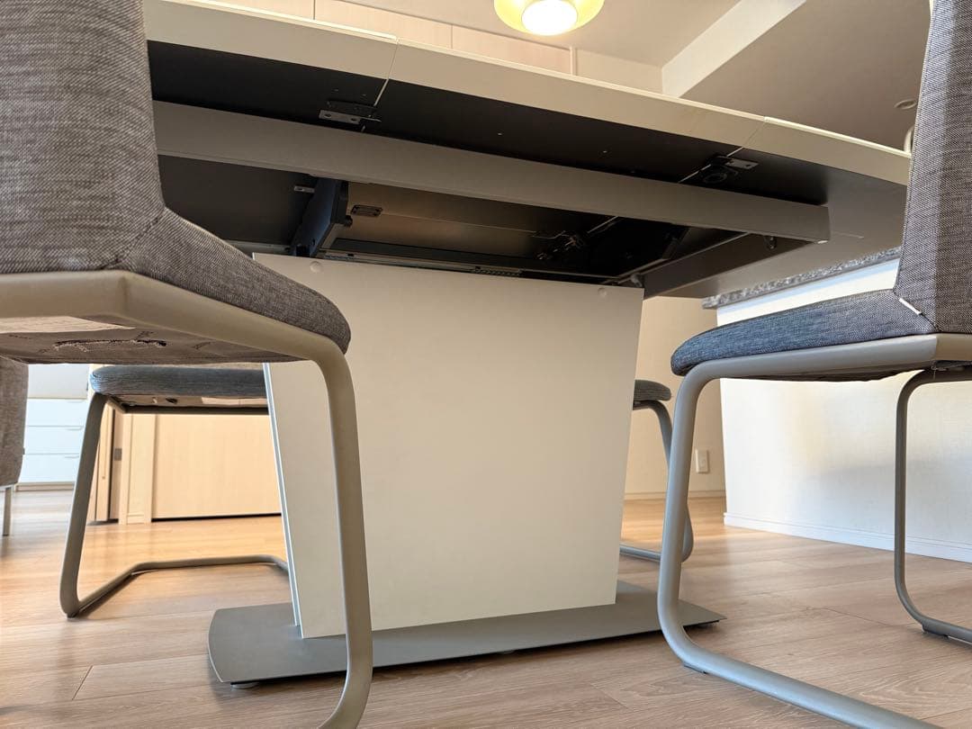 BoConcept（ボーコンセプト）ダイニングテーブルMILANOミラノ