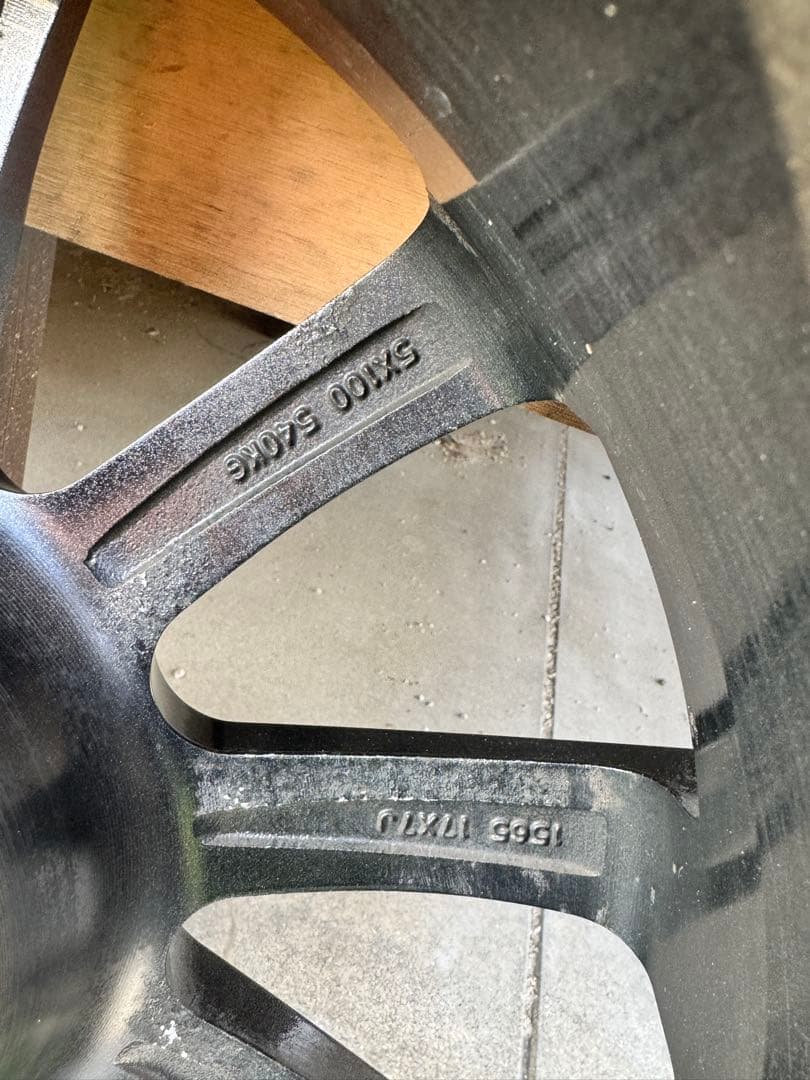 アルファード30 ブリヂストン ブリザック　17インチ セット