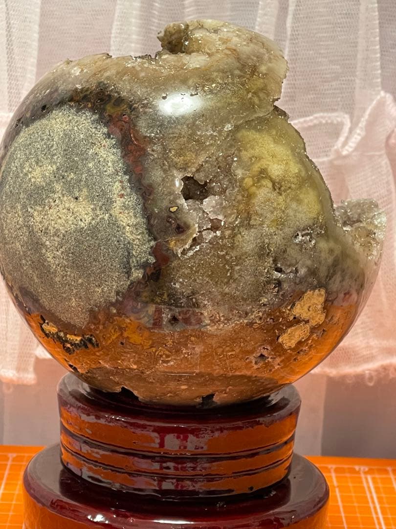 希少 金色　口笑原石（幸運水晶）台座付き　原石　天然石　原石　浄化