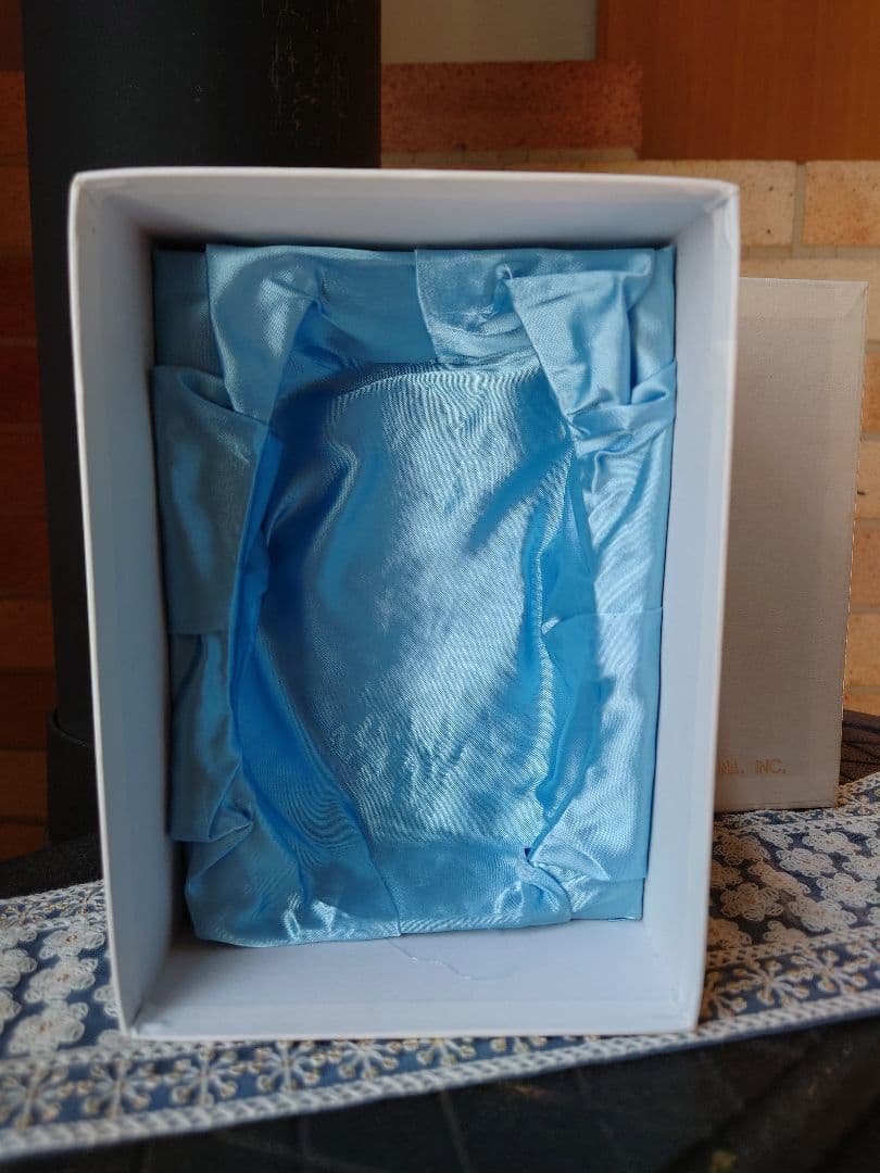 大倉陶園　ブルーローズ　小ぶりの花瓶　花びん　花生け　フラワーベース