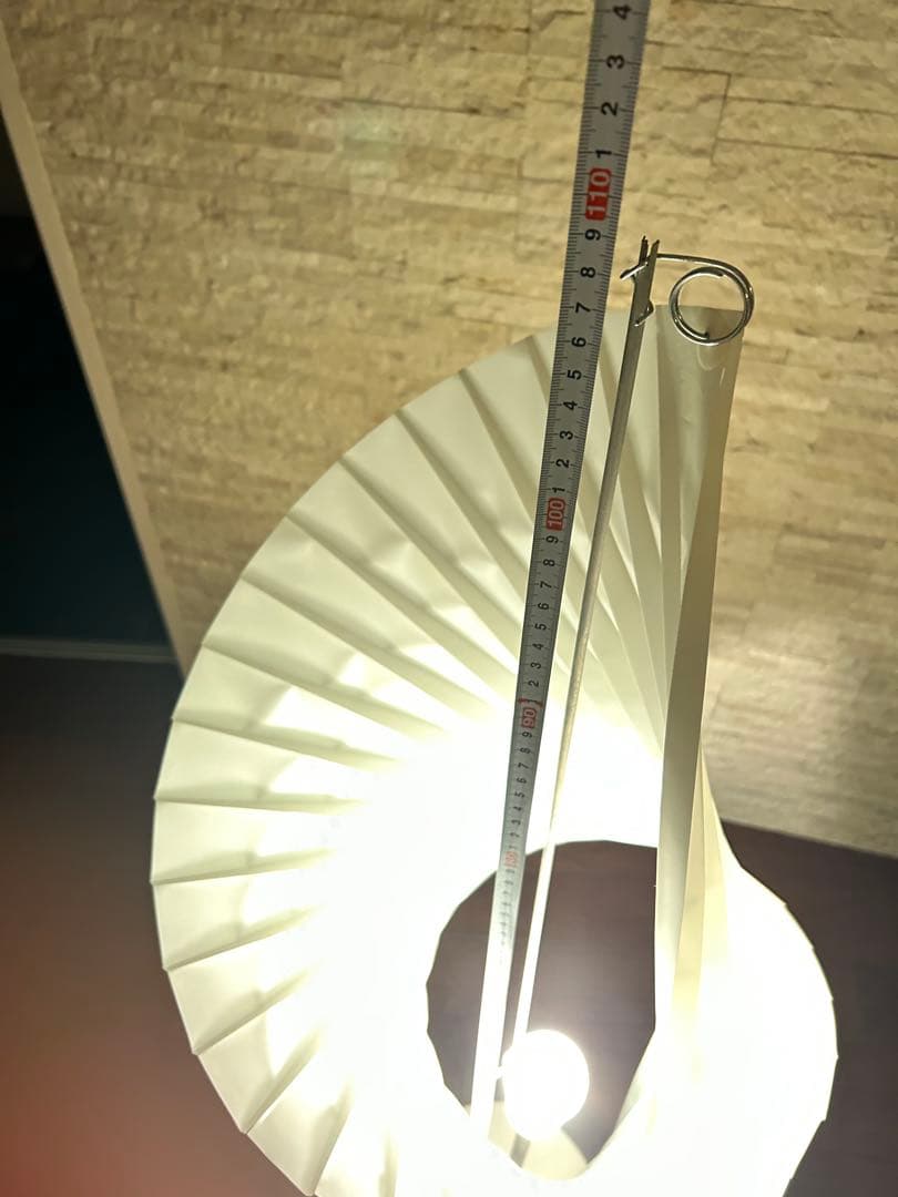 ACTUS アクタス ホワイト スパイラル フロアスタンドライト