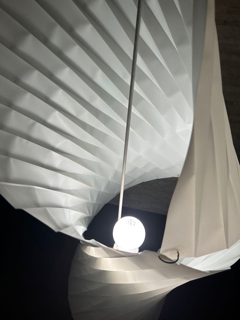 ACTUS アクタス ホワイト スパイラル フロアスタンドライト