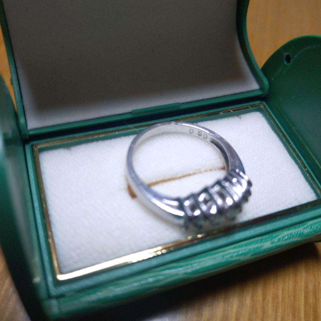 プラチナPt900/約12〜13号ダイヤ0.50リングＶ指輪中古