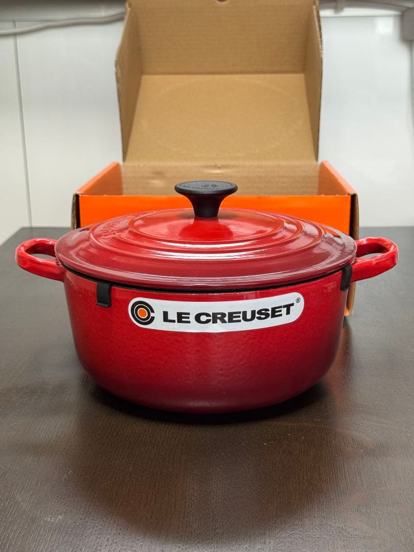 ル・クルーゼ　LE CREUSET　ココット・ロンド　20cm