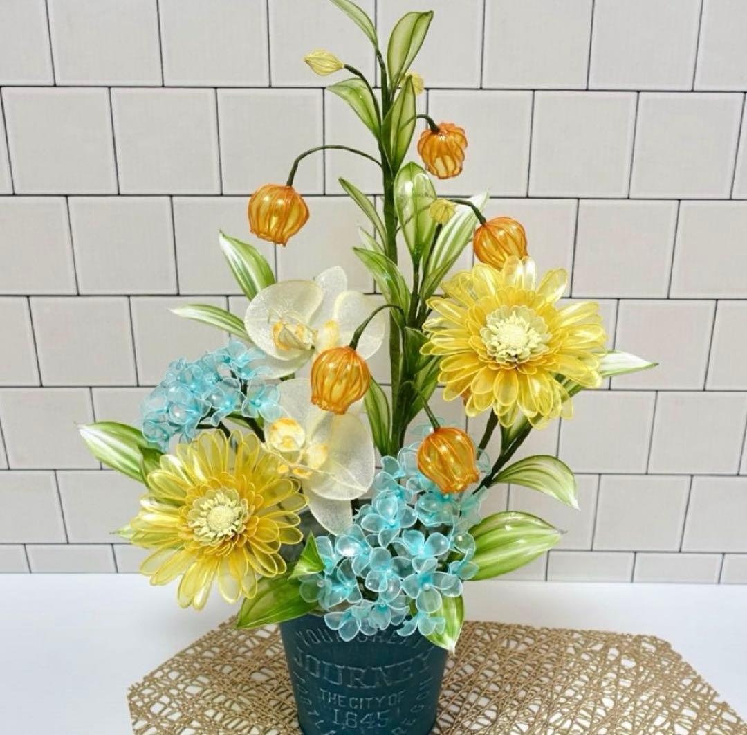 アメリカンフラワー（ガーベラ、サンダーソニア）ディップフラワー