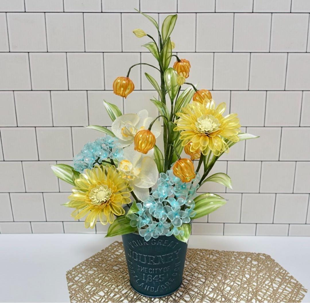 アメリカンフラワー（ガーベラ、サンダーソニア）ディップフラワー