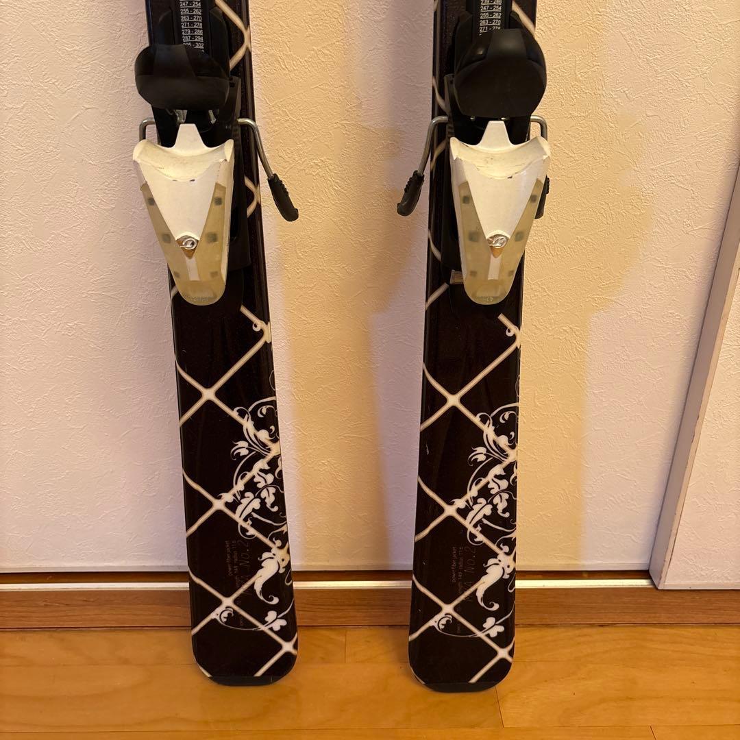 HEADスキー板 黒白ダイヤモンドパターン ※ストック付き