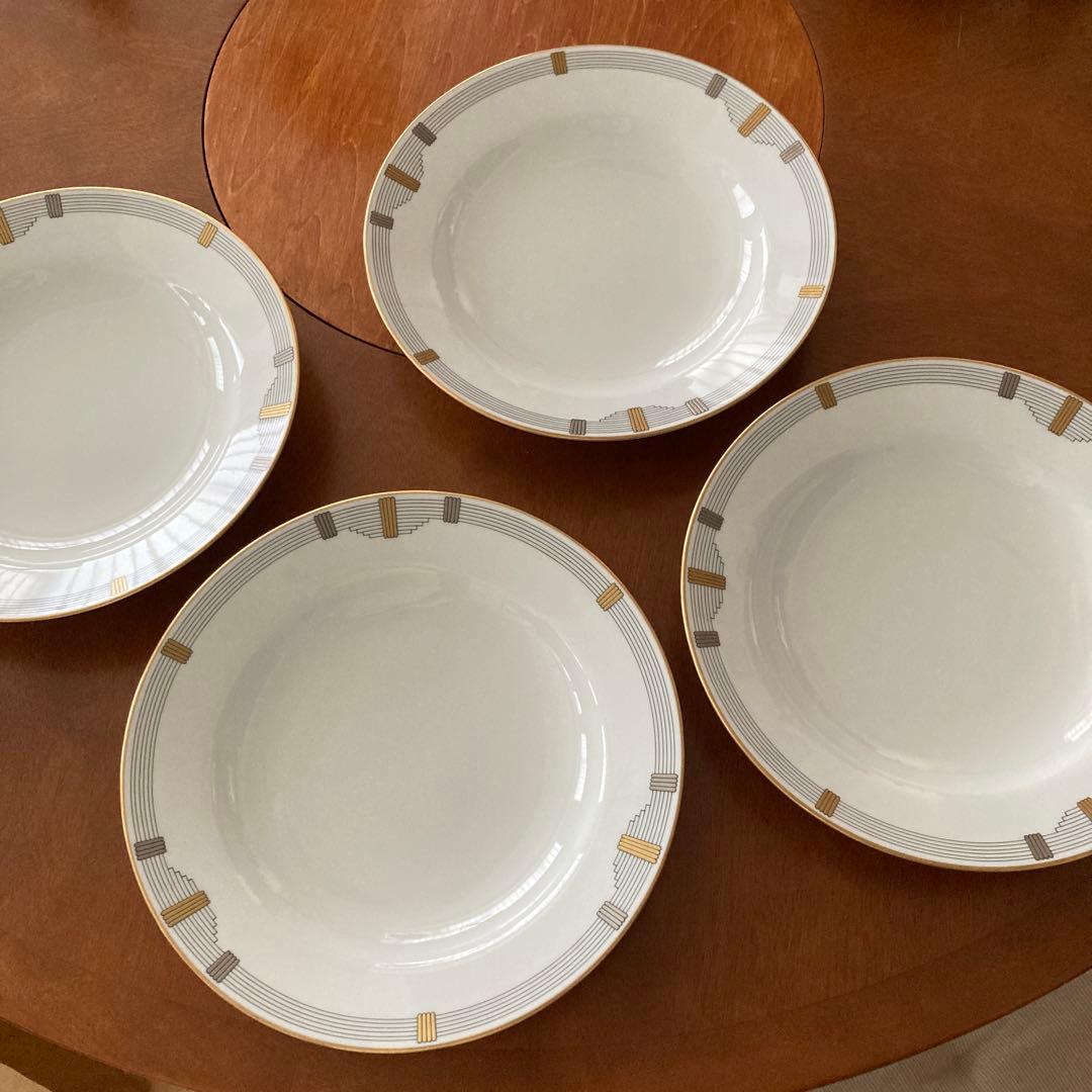 クリスチャンディオール