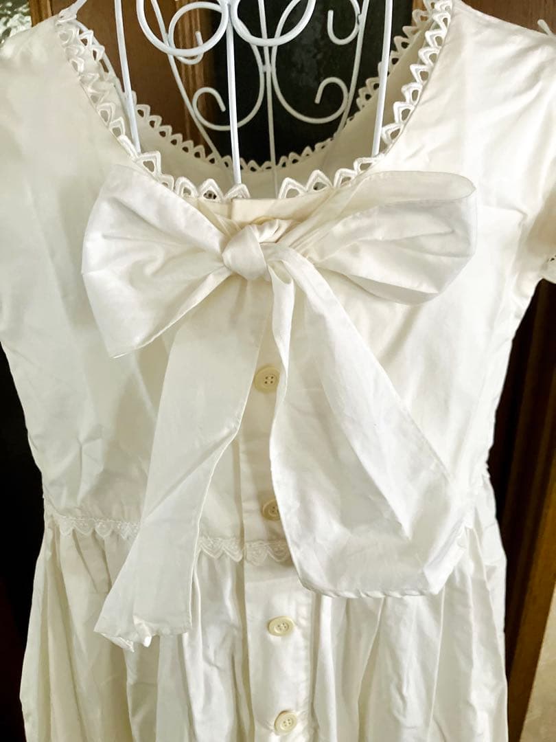 おけい⭐️ANLICO・素敵な割烹着／エプロン／白／美品