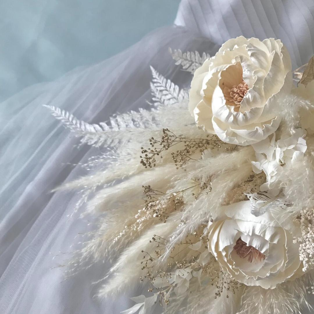 ホワイト＆少しゴールドの大人スワッグ ふっくらL　再販多数